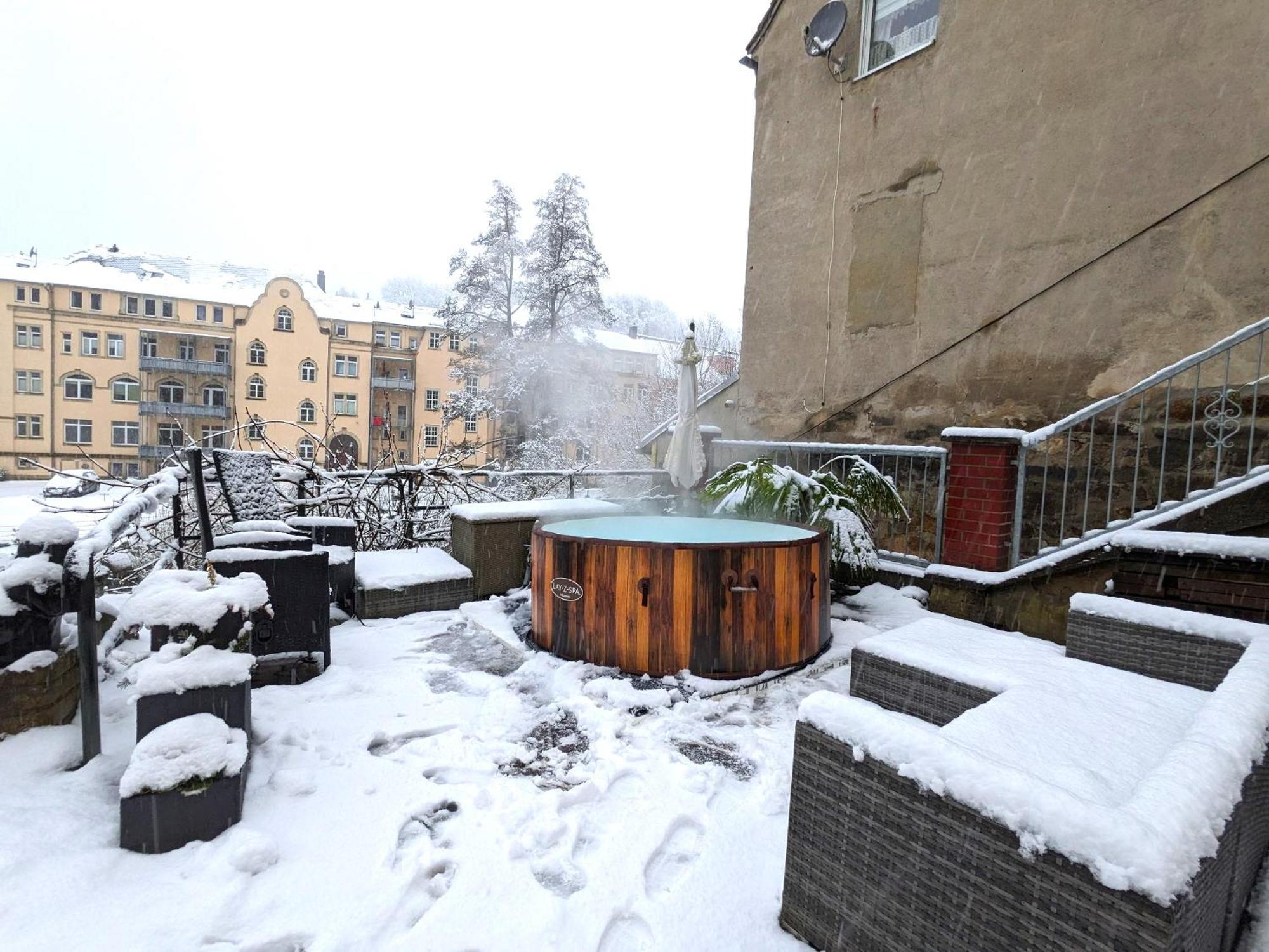 Hw3 - Urlaubsmagie - Helle, Grosse Wohnung Mit Pool Sebnitz Exterior foto