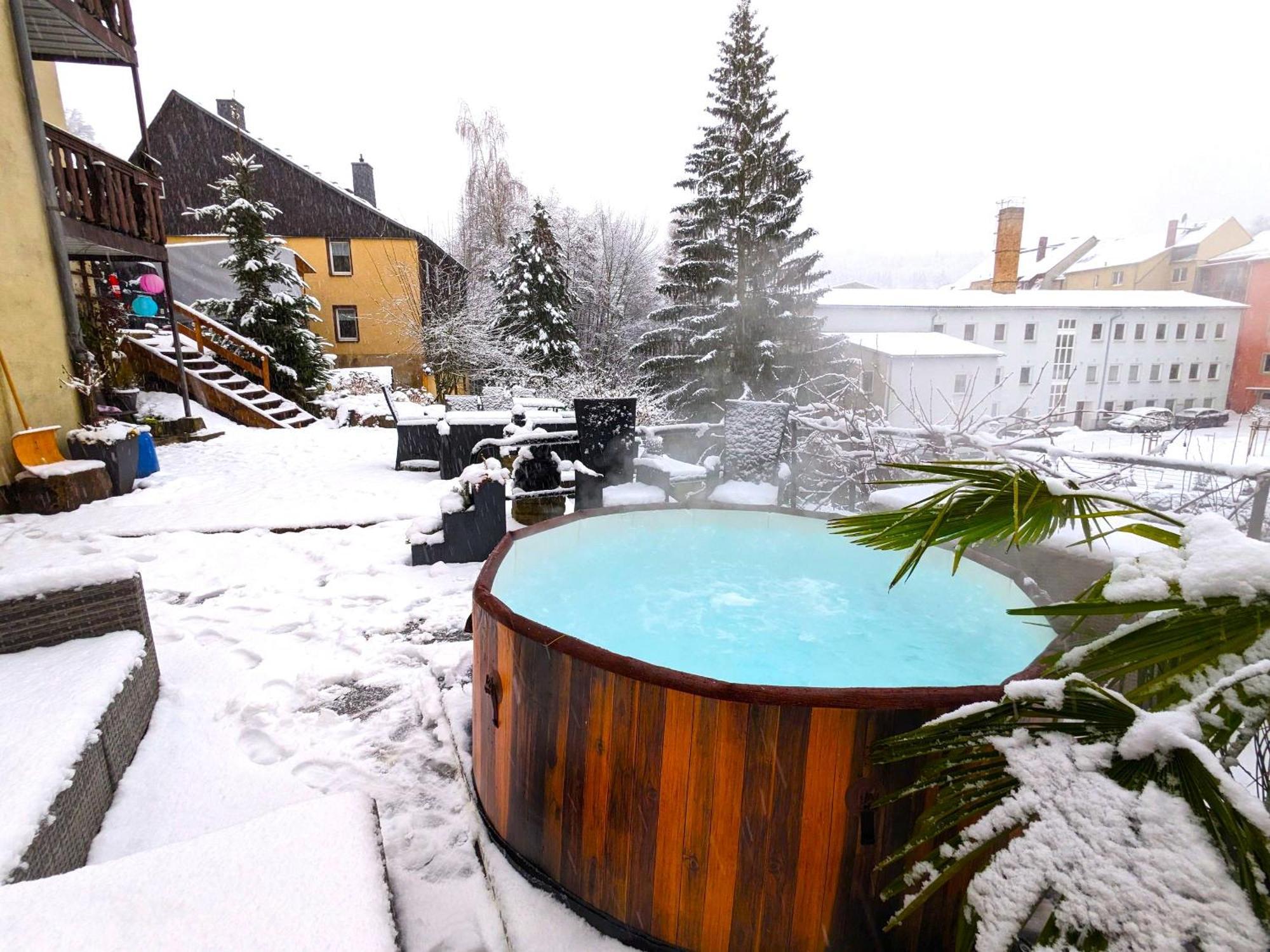 Hw3 - Urlaubsmagie - Helle, Grosse Wohnung Mit Pool Sebnitz Exterior foto