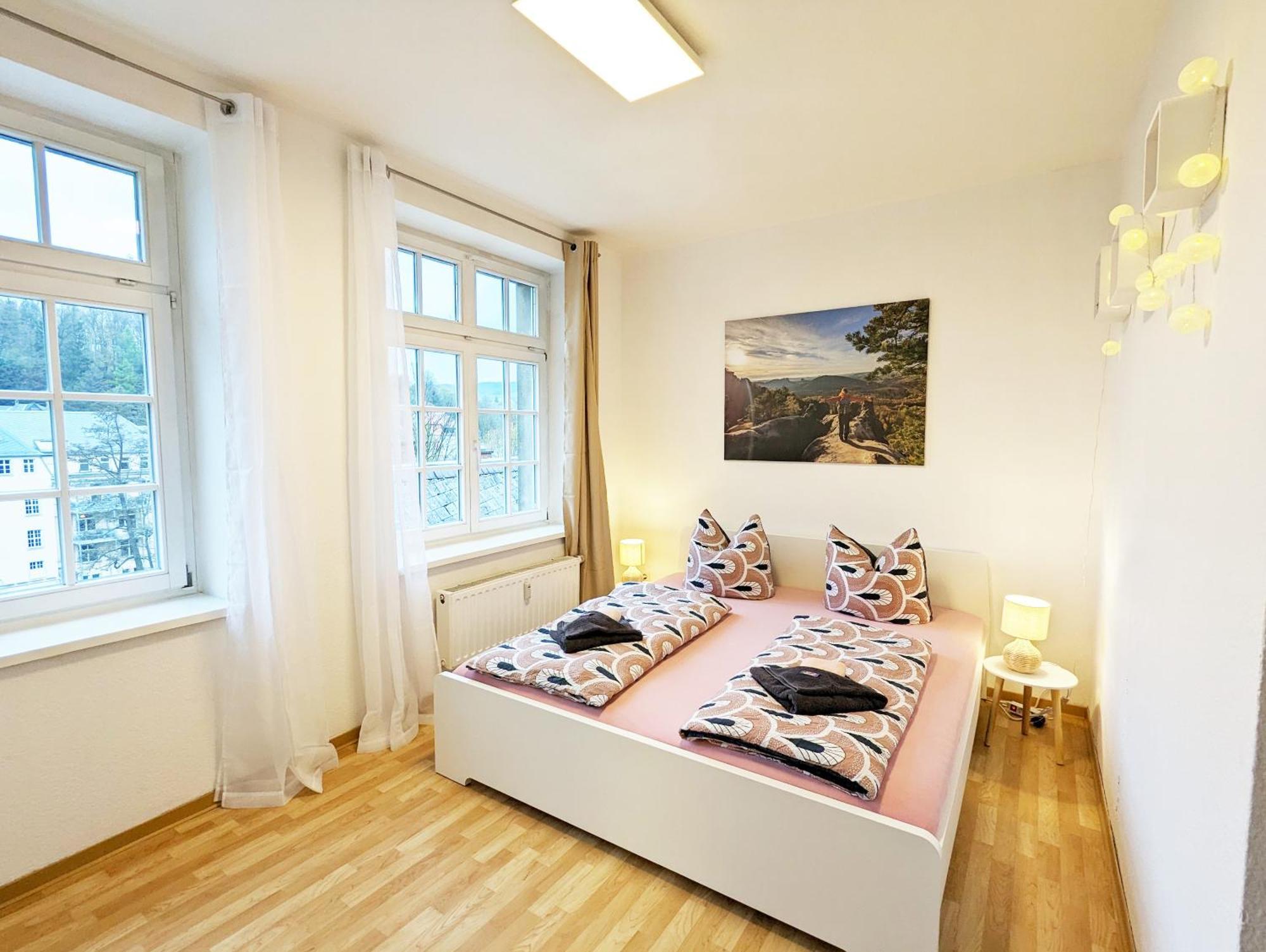 Hw3 - Urlaubsmagie - Helle, Grosse Wohnung Mit Pool Sebnitz Exterior foto